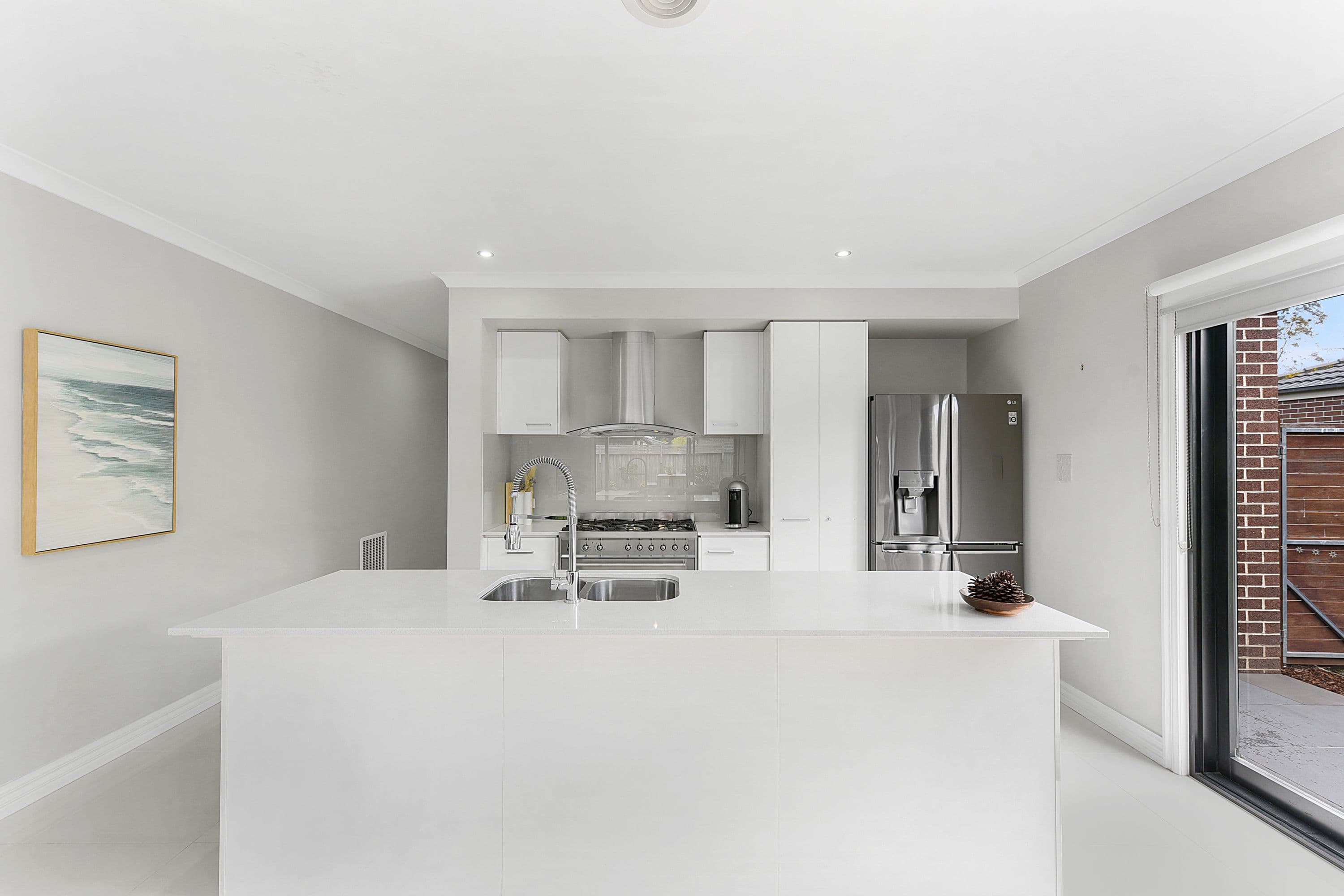 10 Esk Street, Clyde North VIC 3978, Clyde North - Thumbnail 5