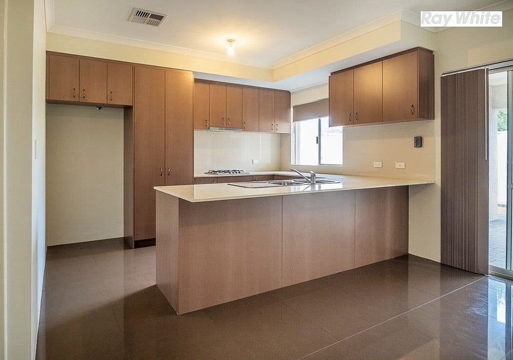 26 Kerrison Parade, Seville Grove WA 6112, Seville Grove - Thumbnail 3