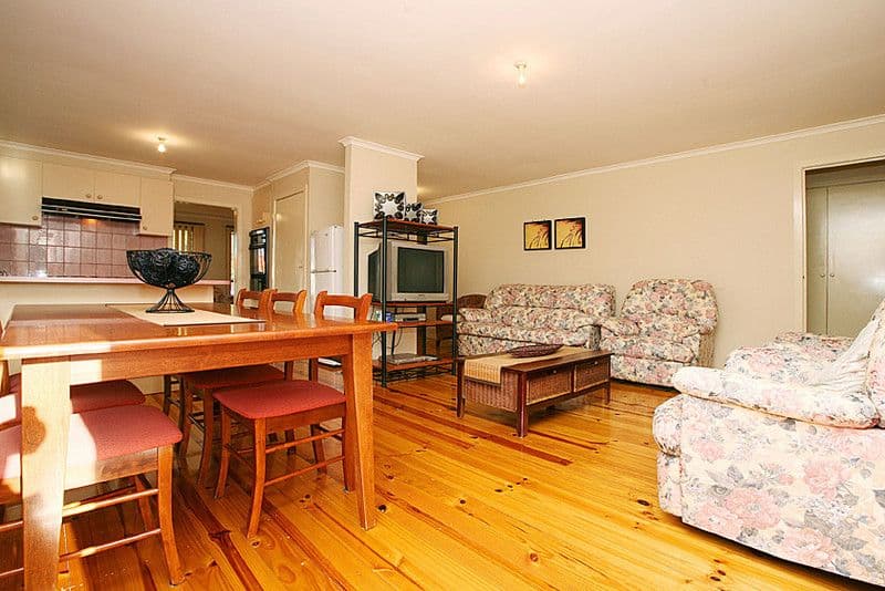 49 Kellaway Crescent, MILL PARK VIC 3082, Mill Park - Thumbnail 6