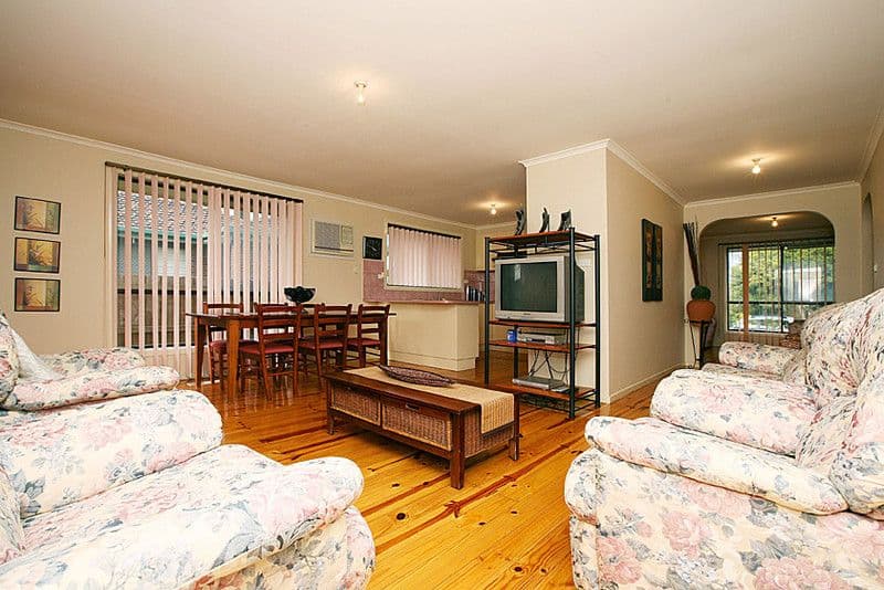 49 Kellaway Crescent, MILL PARK VIC 3082, Mill Park - Thumbnail 7