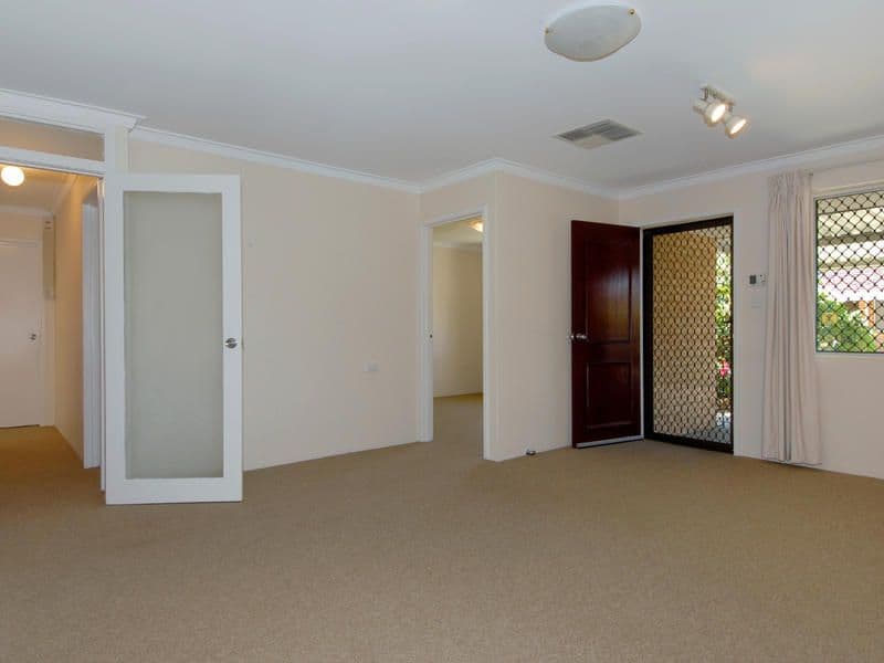 105 Simpson Avenue, ROCKINGHAM WA 6168, Rockingham - Thumbnail 5
