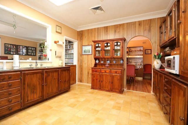 9 Fifth Avenue, CONDELL PARK NSW 2200, Condell Park - Thumbnail 3