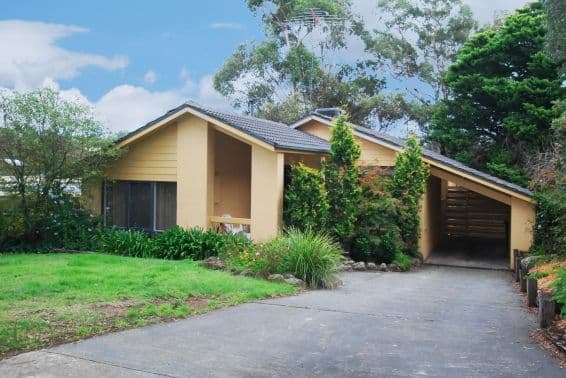 9 Tangari Court, GREENSBOROUGH VIC 3088, Greensborough - Image 1
