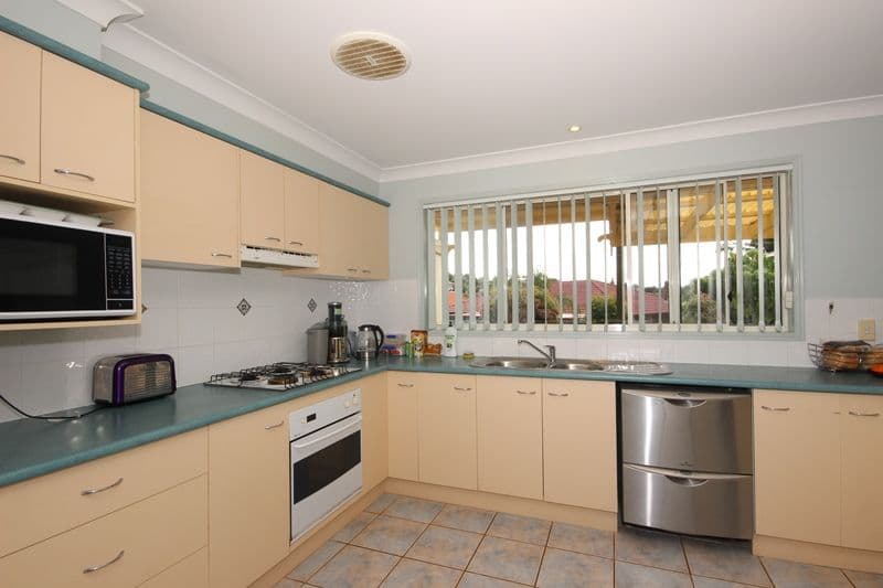 8 Rosslea Court, Banora Point NSW 2486, Banora Point - Thumbnail 6