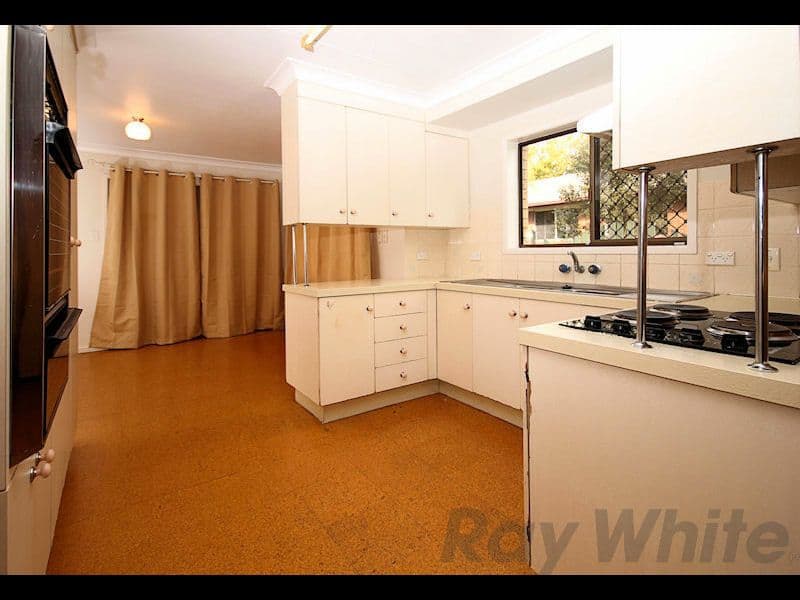 23 Enson Street, BUNDAMBA QLD 4304, Bundamba - Thumbnail 4