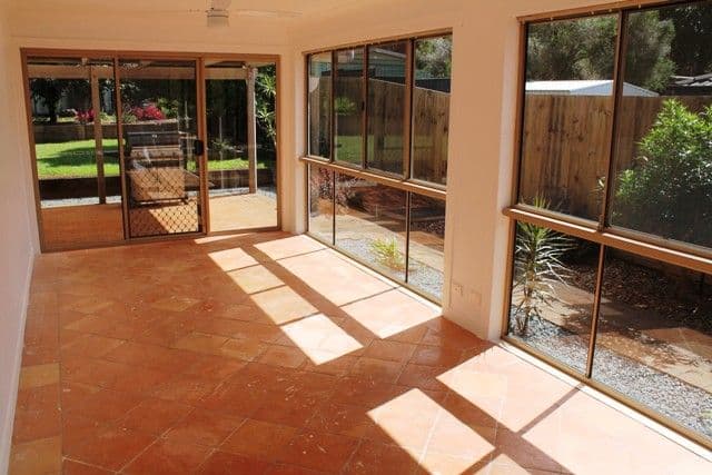 8 Arenga Drive, NORTH TAMBORINE QLD 4272, North Tamborine - Thumbnail 2