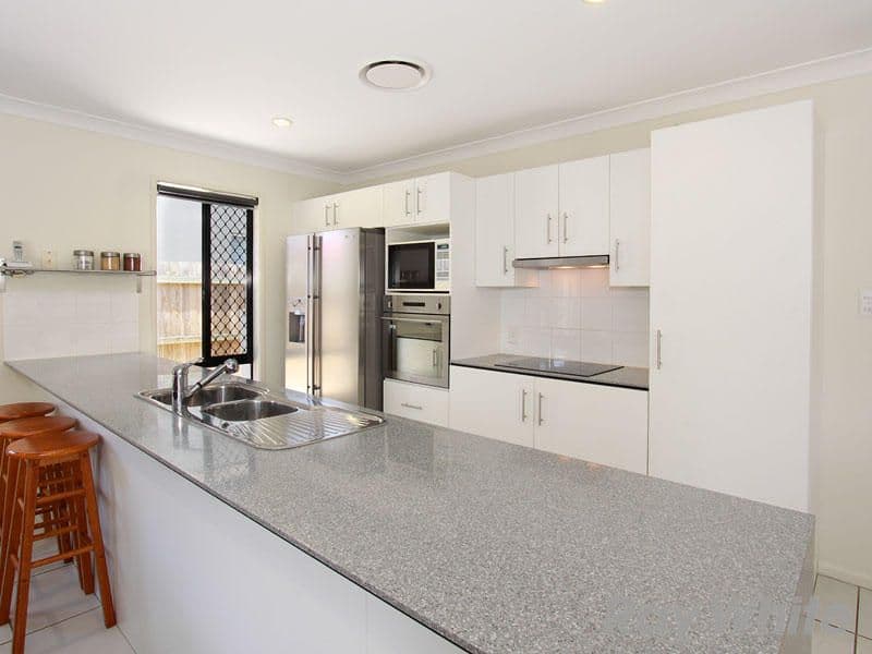 4 Macdonald Place, CARSELDINE QLD 4034, Carseldine - Thumbnail 3