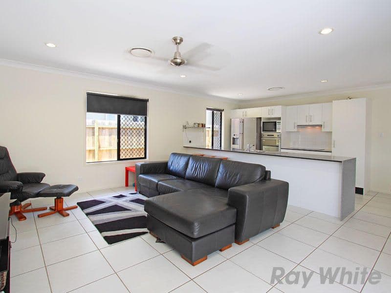 4 Macdonald Place, CARSELDINE QLD 4034, Carseldine - Thumbnail 4