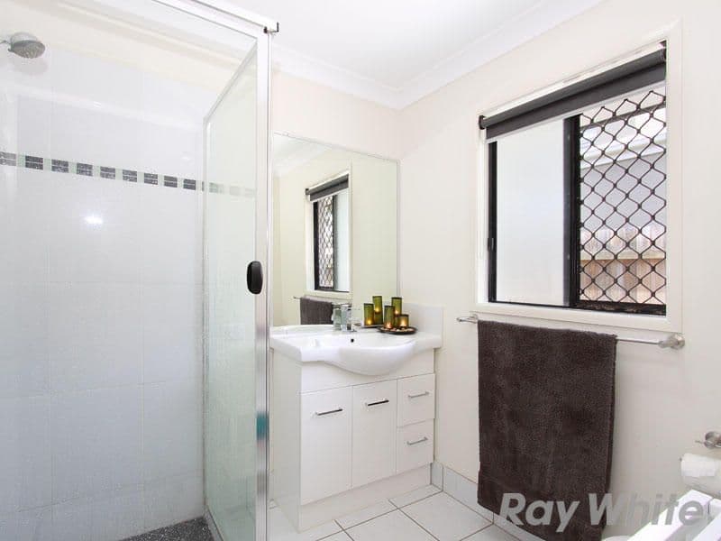 4 Macdonald Place, CARSELDINE QLD 4034, Carseldine - Thumbnail 8