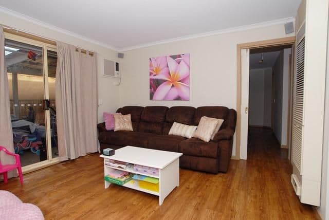 33 Tigris Close, WERRIBEE VIC 3030, Werribee - Thumbnail 3