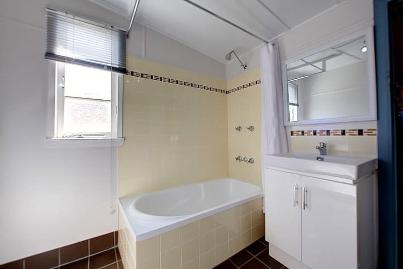 23 Harold Street, WEST END QLD 4810, West End - Thumbnail 6