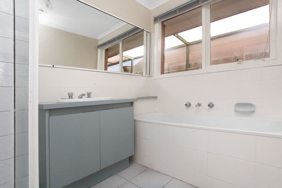 14 Michelle Court, HOPPERS CROSSING VIC 3029, Hoppers Crossing - Thumbnail 6
