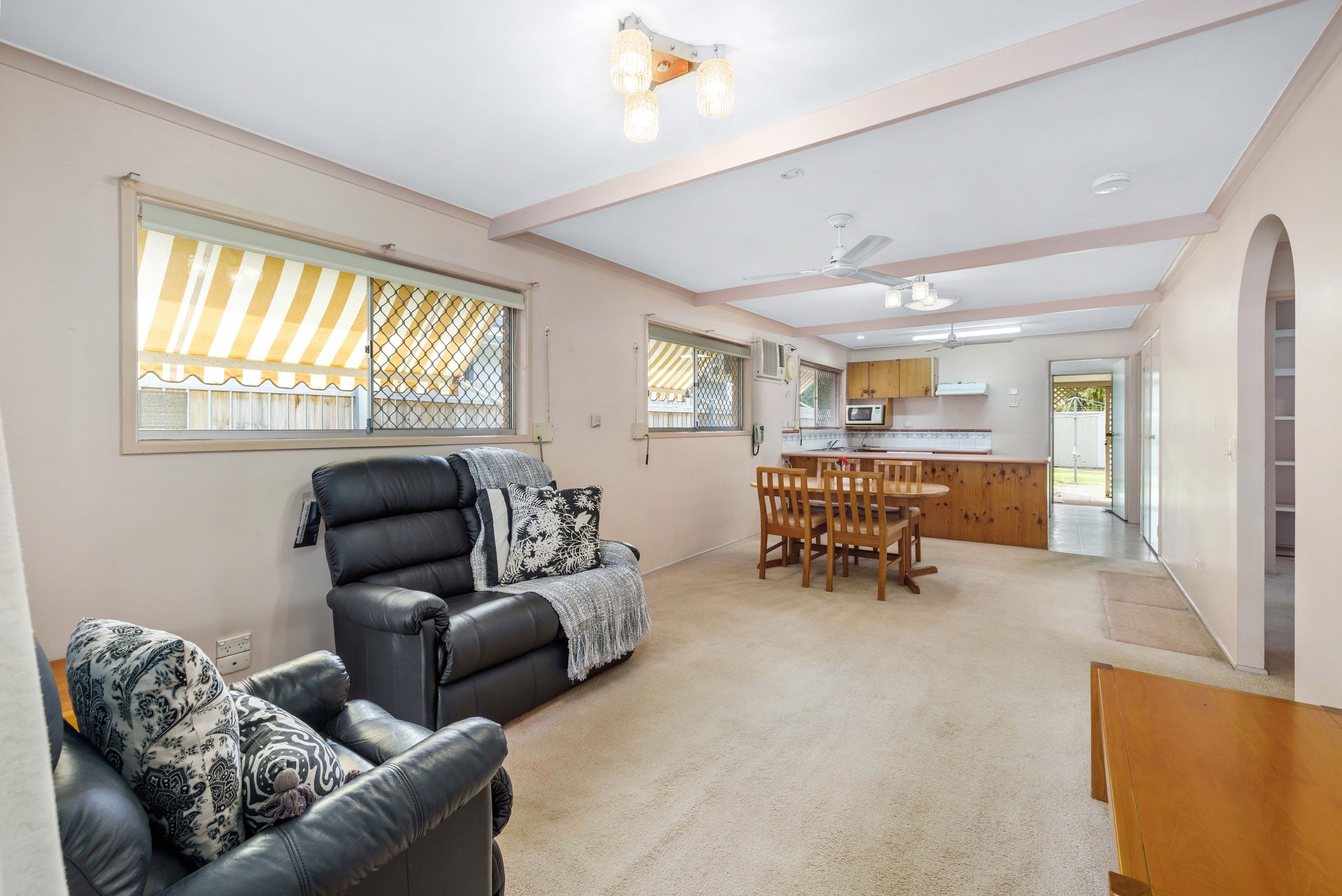 384 Oxley Road, Sherwood QLD 4075, Sherwood - Thumbnail 3