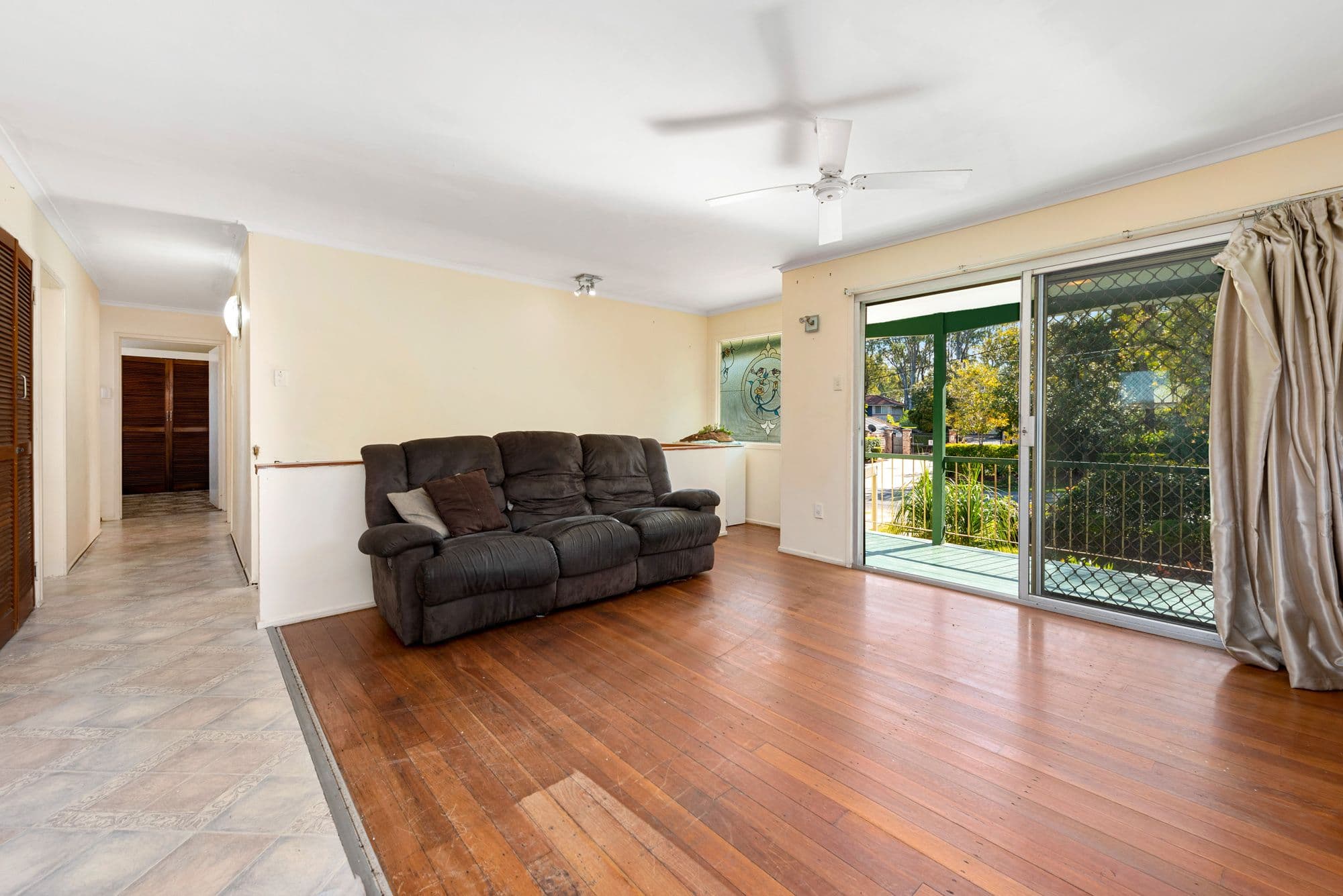 9 Edmondson Street, Corinda QLD 4075, Corinda - Thumbnail 2