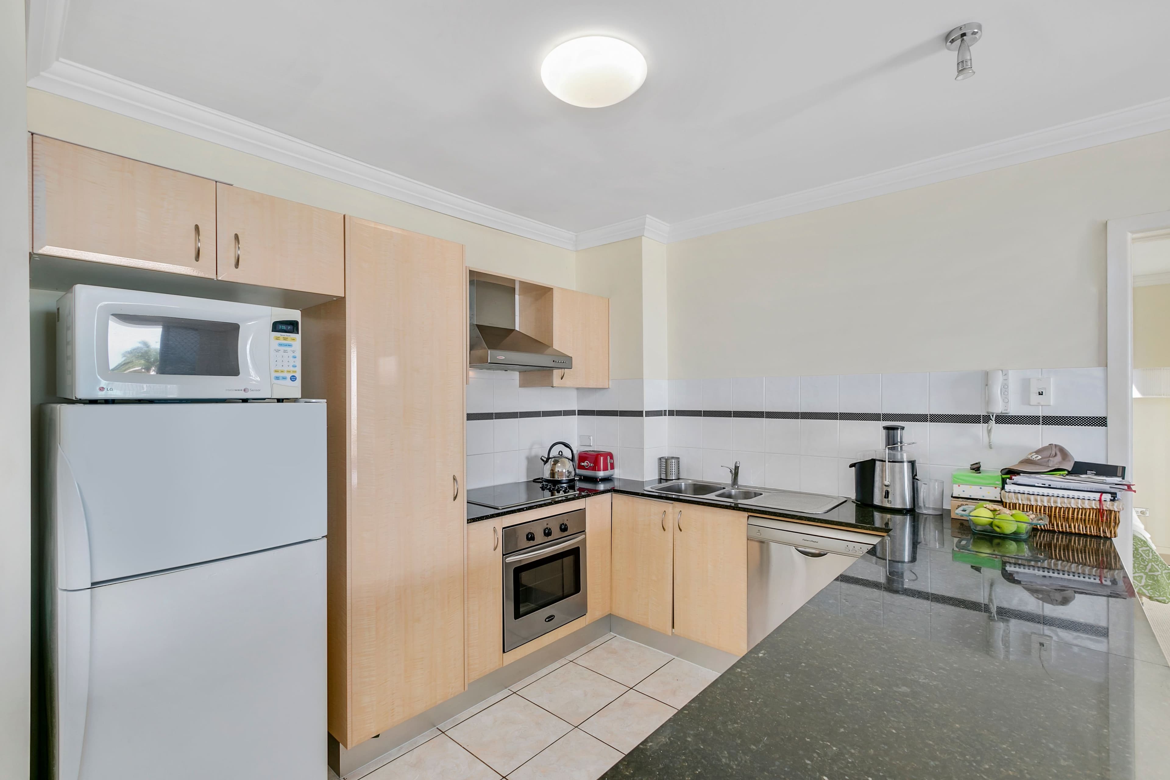 14-16 Little Norman Street, Southport QLD 4215, Southport - Thumbnail 7