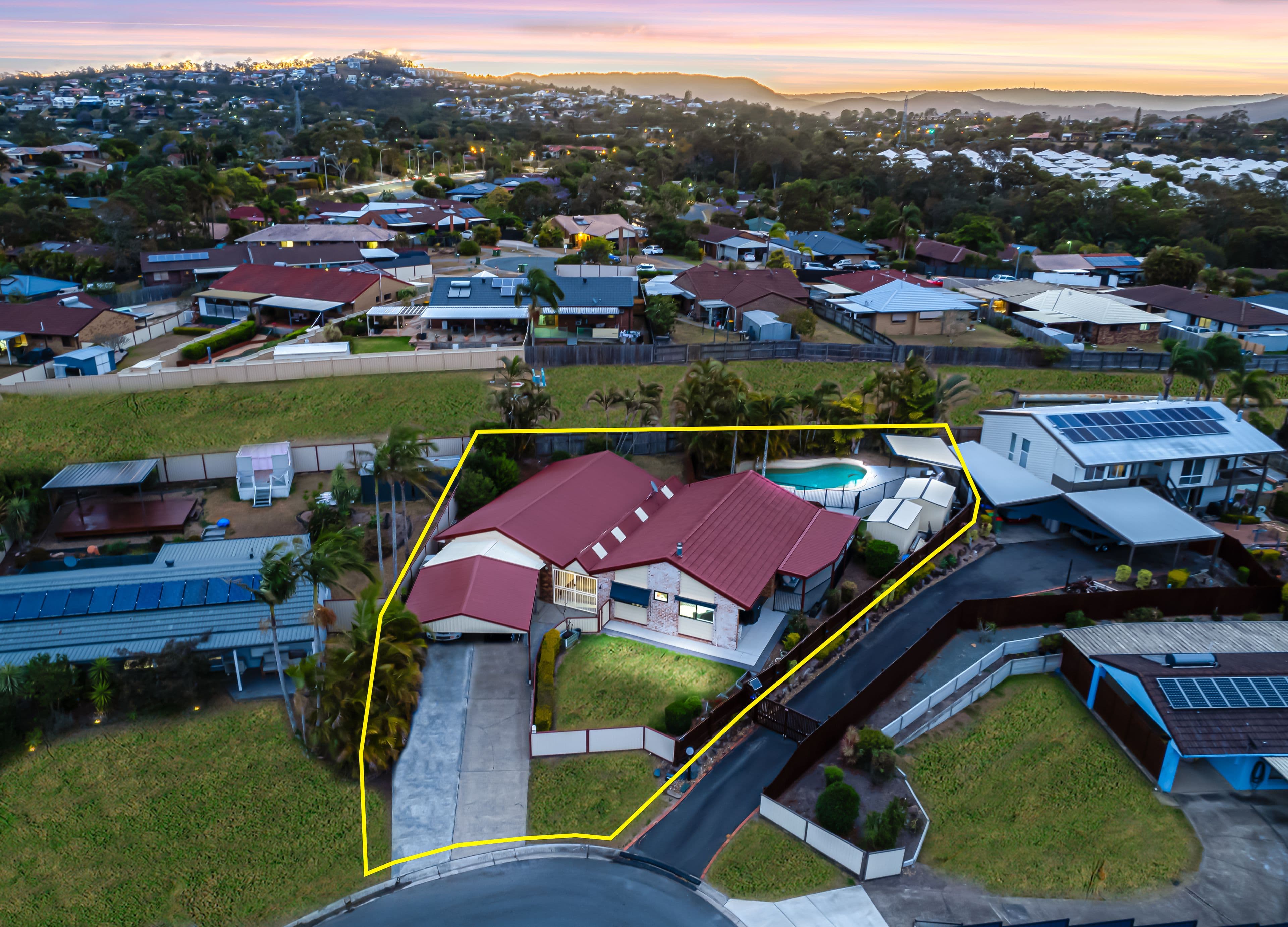 12 Kahlua Court, Highland Park QLD 4211, Highland Park - Thumbnail 4