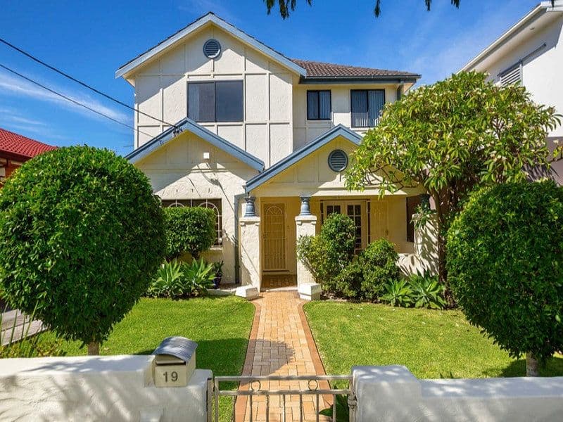19 Bickleigh Street, Abbotsford - Image 1