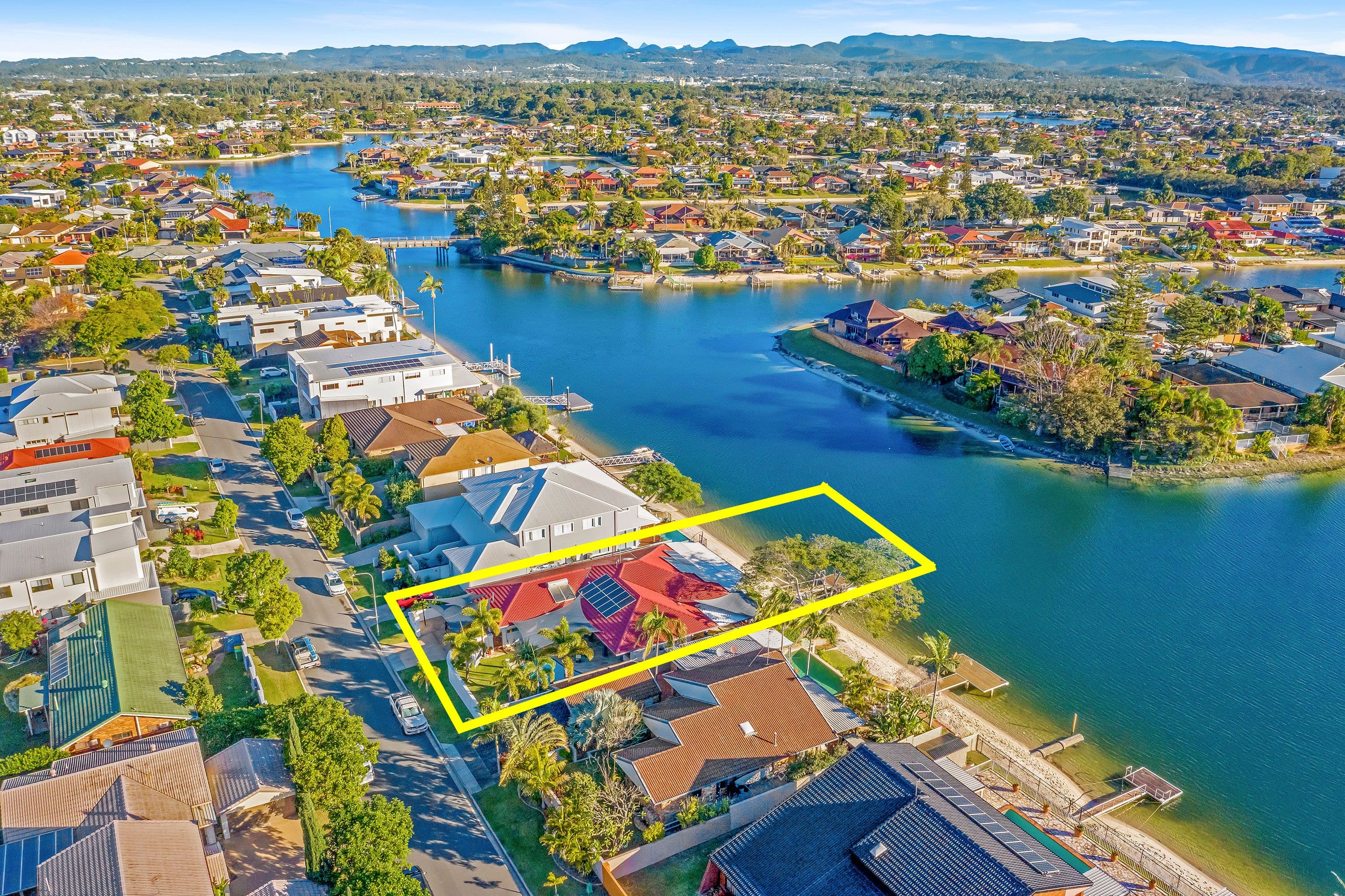 26 Avanti Street, Mermaid Waters QLD 4218, Mermaid Waters - Thumbnail 2