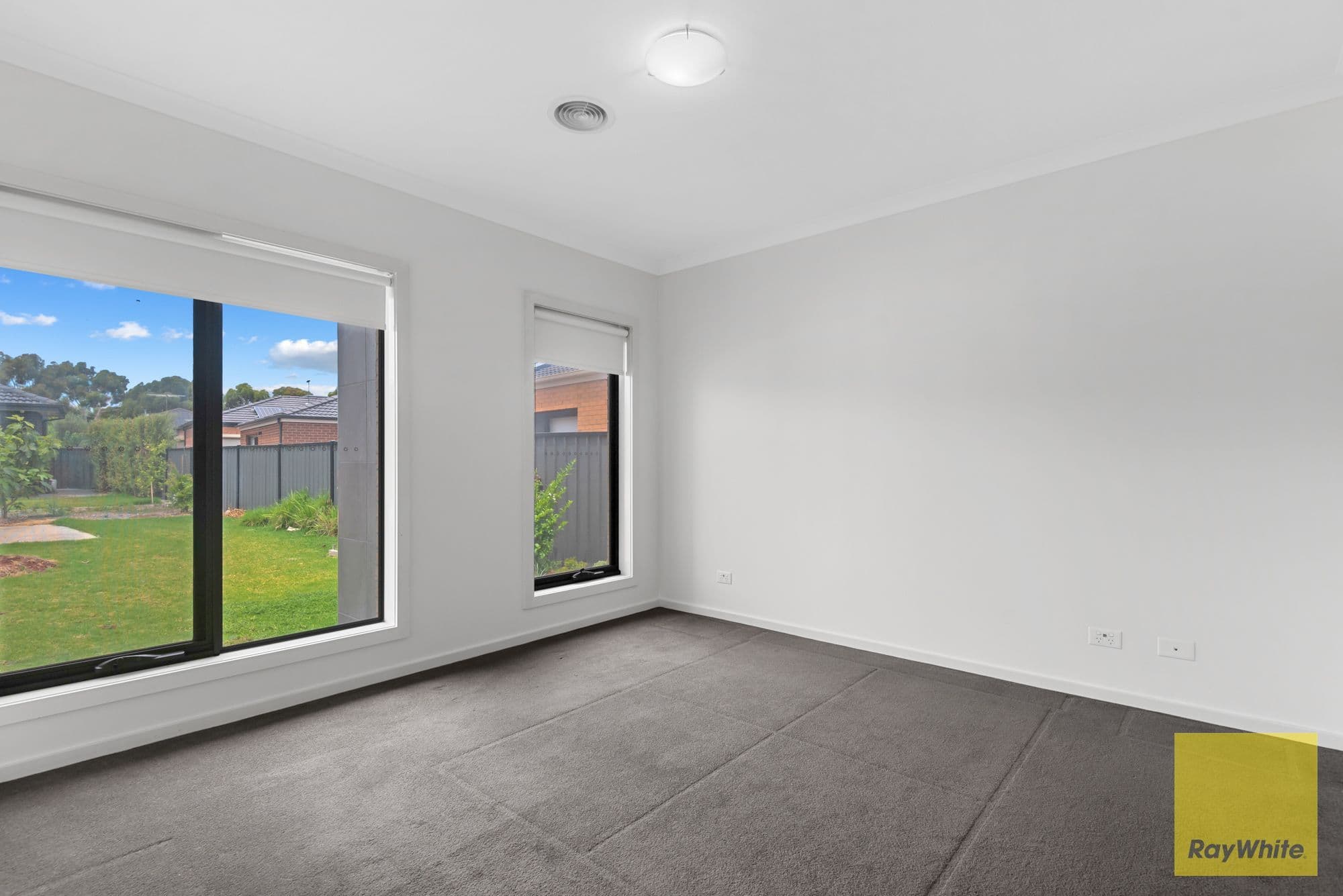 10 Waiora Court, Truganina VIC 3029, Truganina - Thumbnail 2