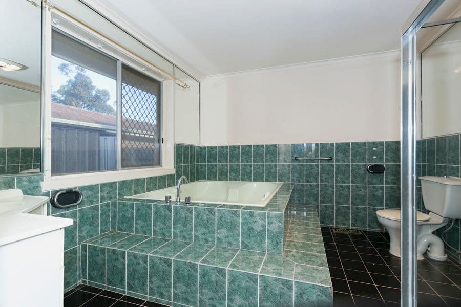 153 Centenary Avenue, MELTON VIC 3337, Melton - Thumbnail 5