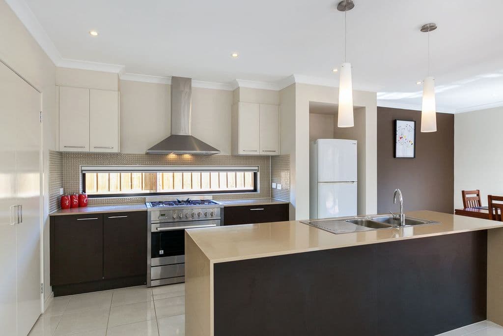 20 Blainey Crescent, EPPING VIC 3076, Epping - Thumbnail 2