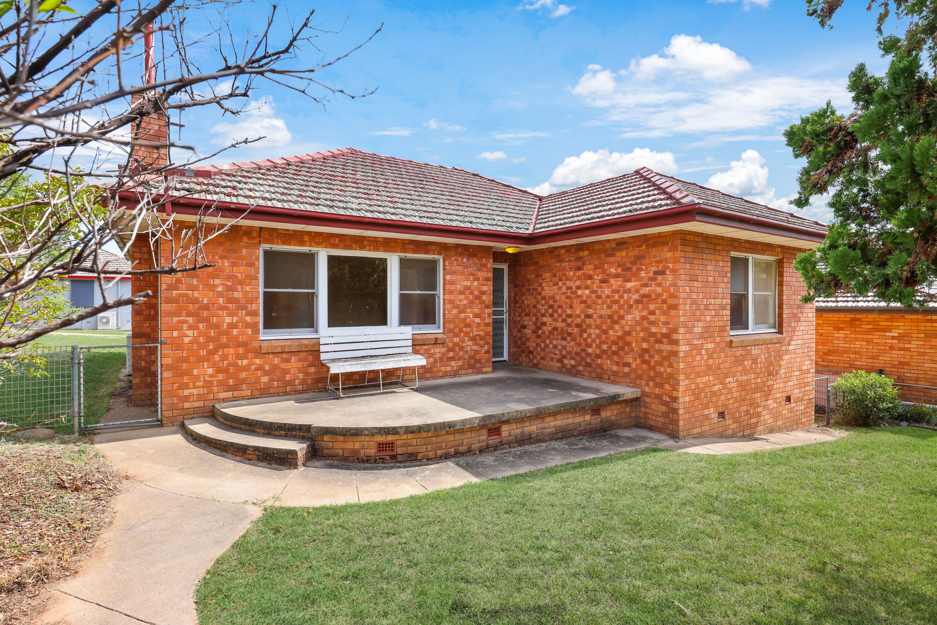 81 Mathews Street, Tamworth NSW 2340, West Tamworth - Thumbnail 2