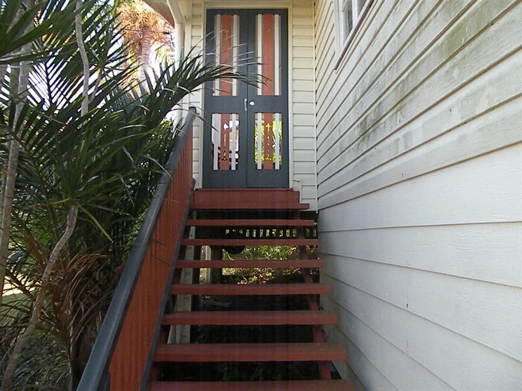 10 Wakefield Street, ALLENSTOWN QLD 4700, Allenstown - Thumbnail 3