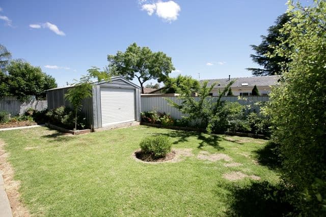 45 Tichborne Crescent, KOORINGAL NSW 2650, Kooringal - Thumbnail 8