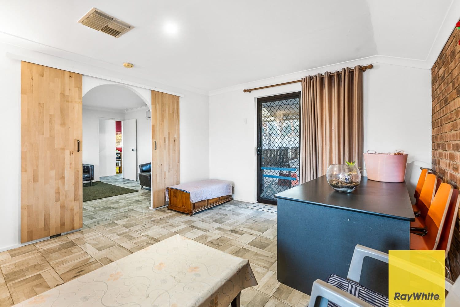 24 Storey Road, Thornlie WA 6108, Thornlie - Thumbnail 3
