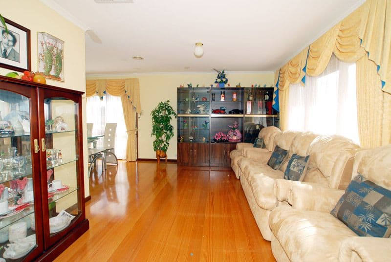 14 Huntington Drive, HAMPTON PARK VIC 3976, Hampton Park - Thumbnail 2