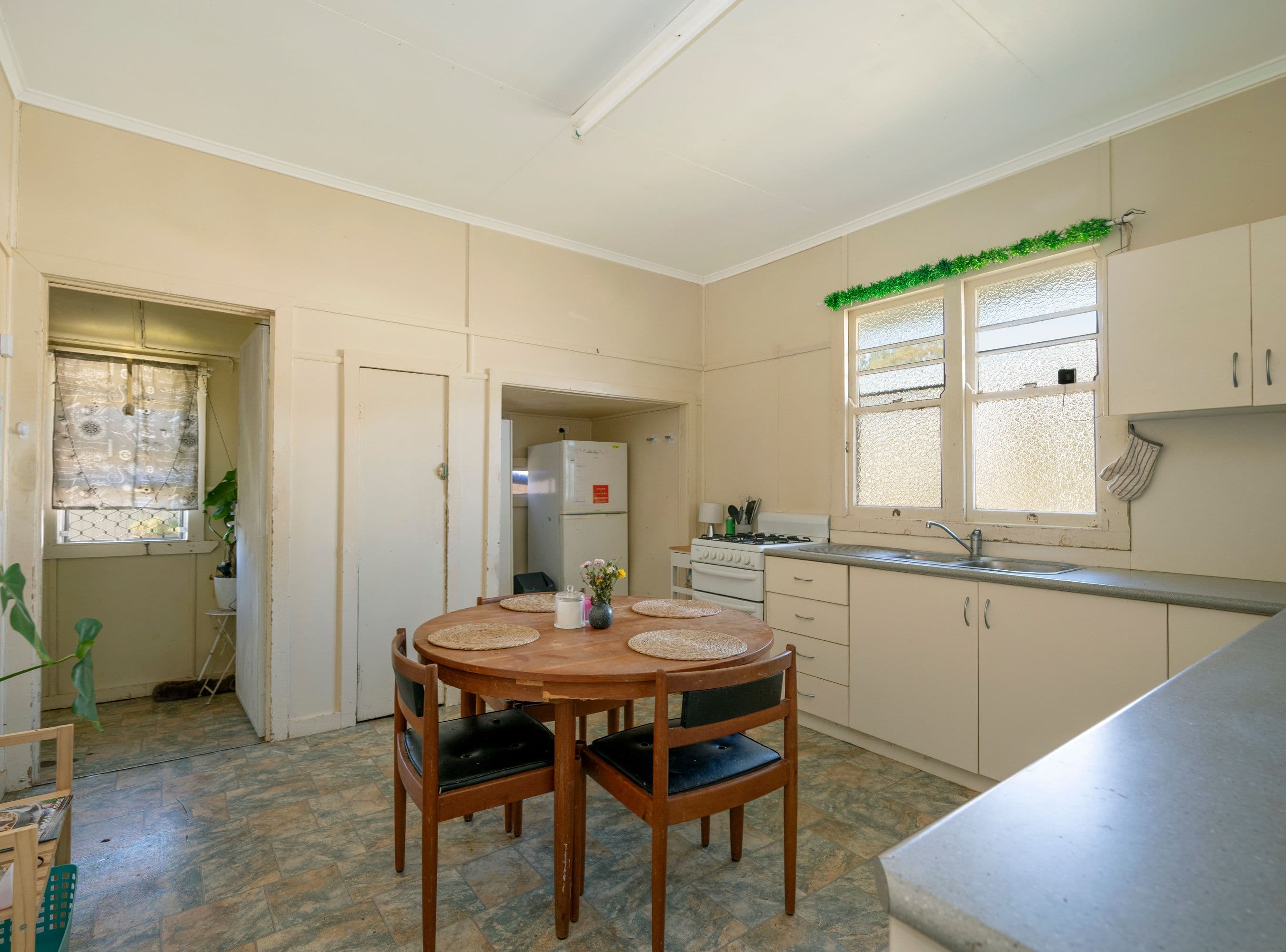 8 Llewellyn Street, Centenary Heights QLD 4350, Centenary Heights - Thumbnail 7