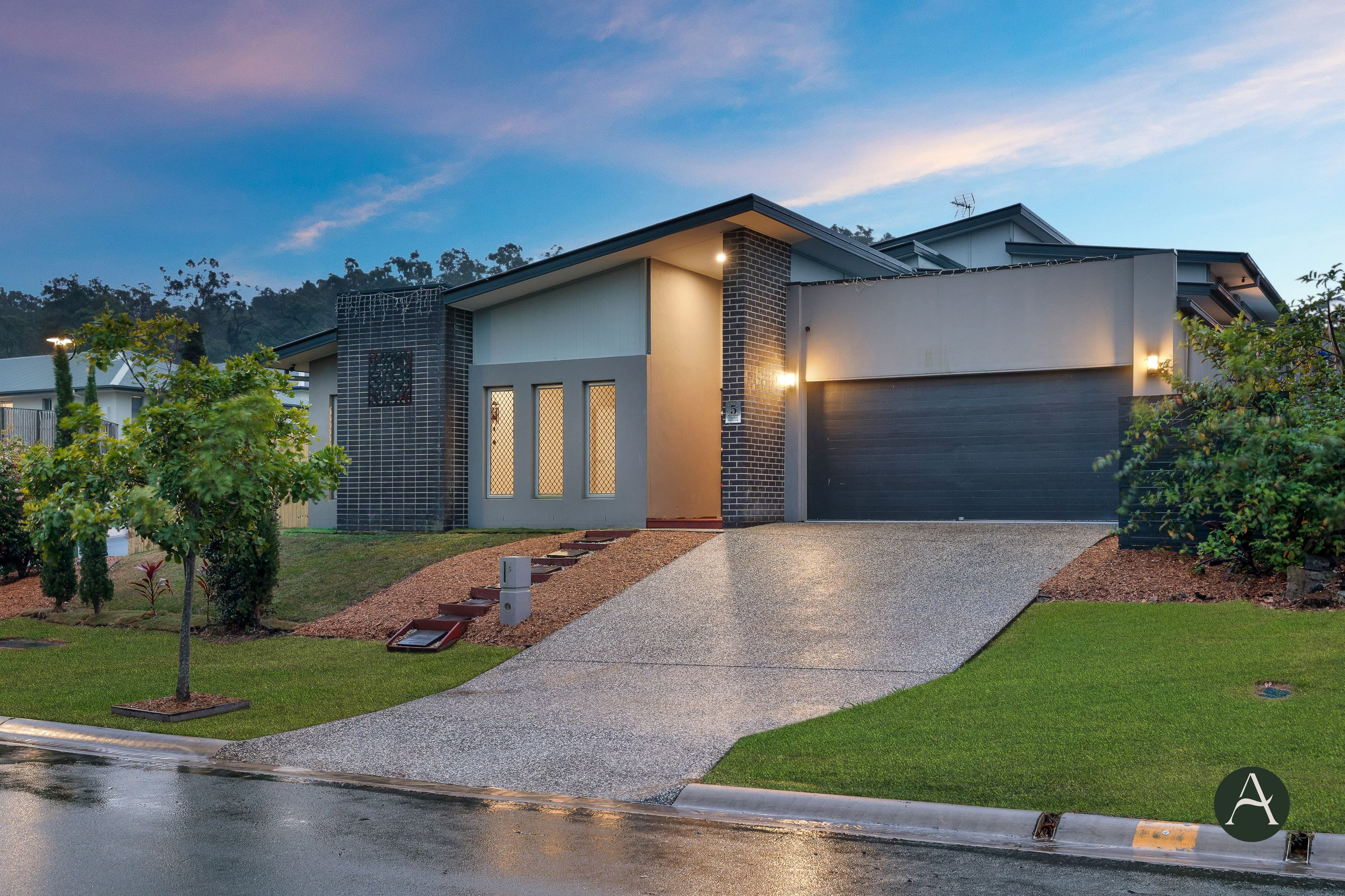 5 Whimbrel Avenue, Upper Coomera QLD 4209, Upper Coomera - Thumbnail 2
