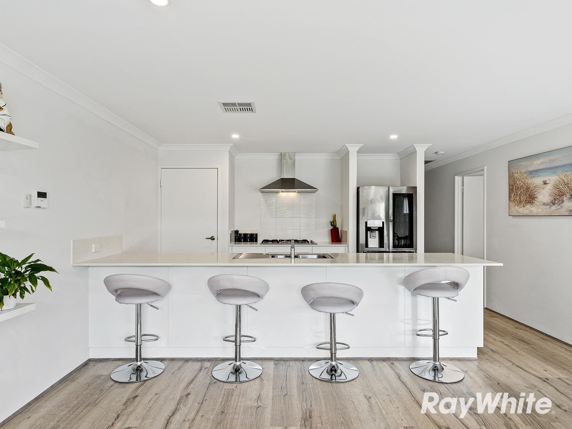 82 Thornbill Crescent, Coodanup WA 6210, Coodanup - Thumbnail 2
