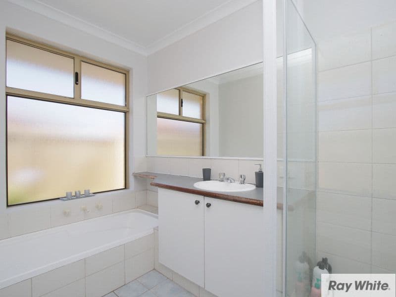 31 Blenny Close, Cannington WA 6107, Cannington - Thumbnail 3