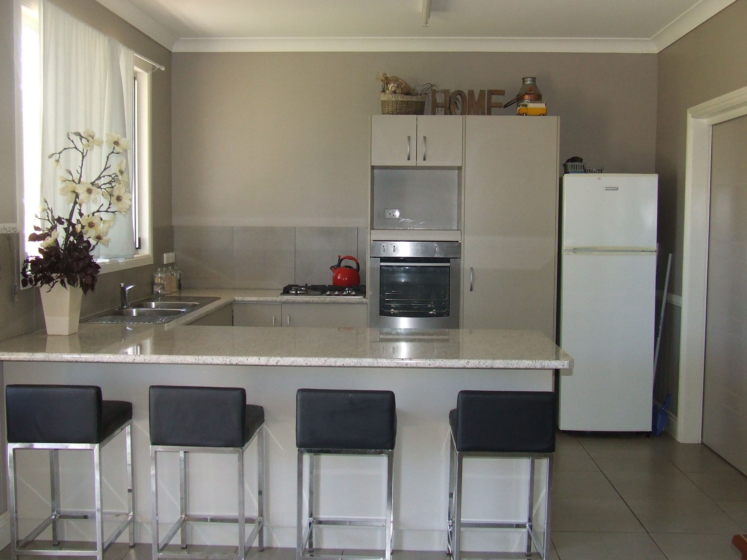 42 Burcher Street, Charleville QLD 4470, Charleville - Thumbnail 2