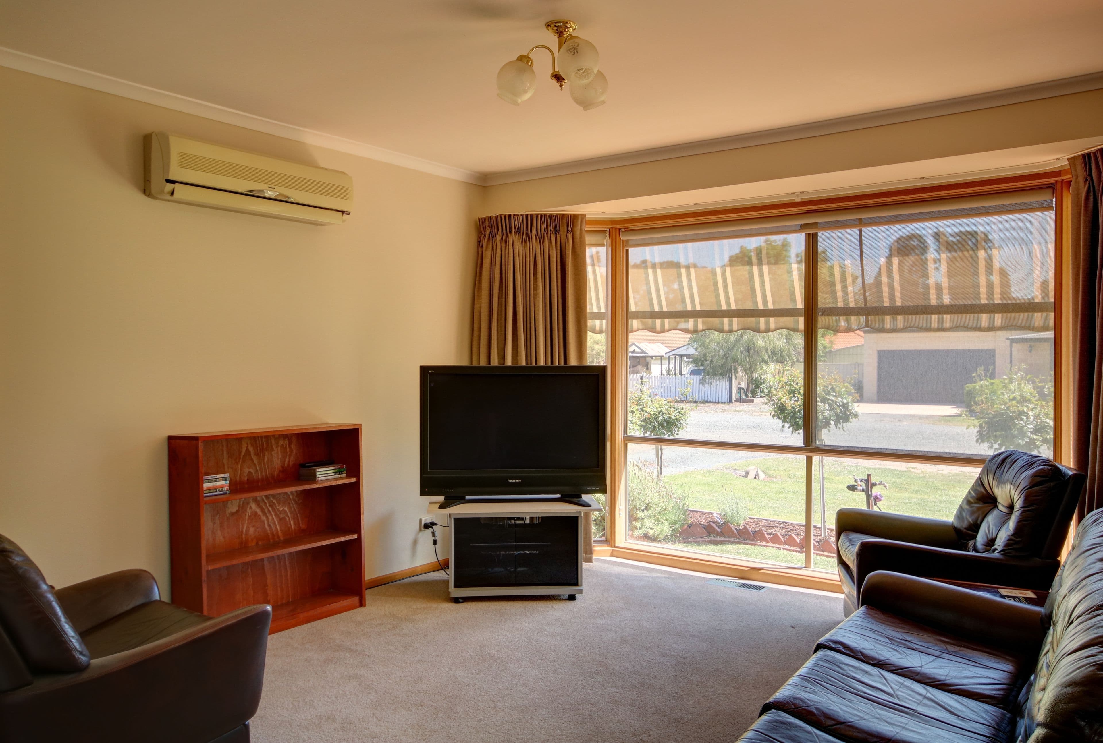 1 Spencer Street, Rochester VIC 3561, Rochester - Thumbnail 2