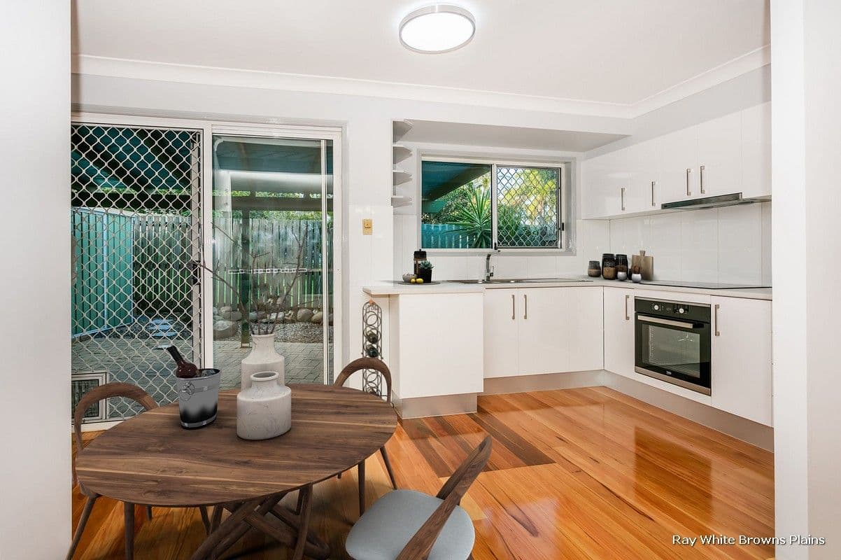 7 Sussex Street, Browns Plains QLD 4118, Browns Plains - Thumbnail 2