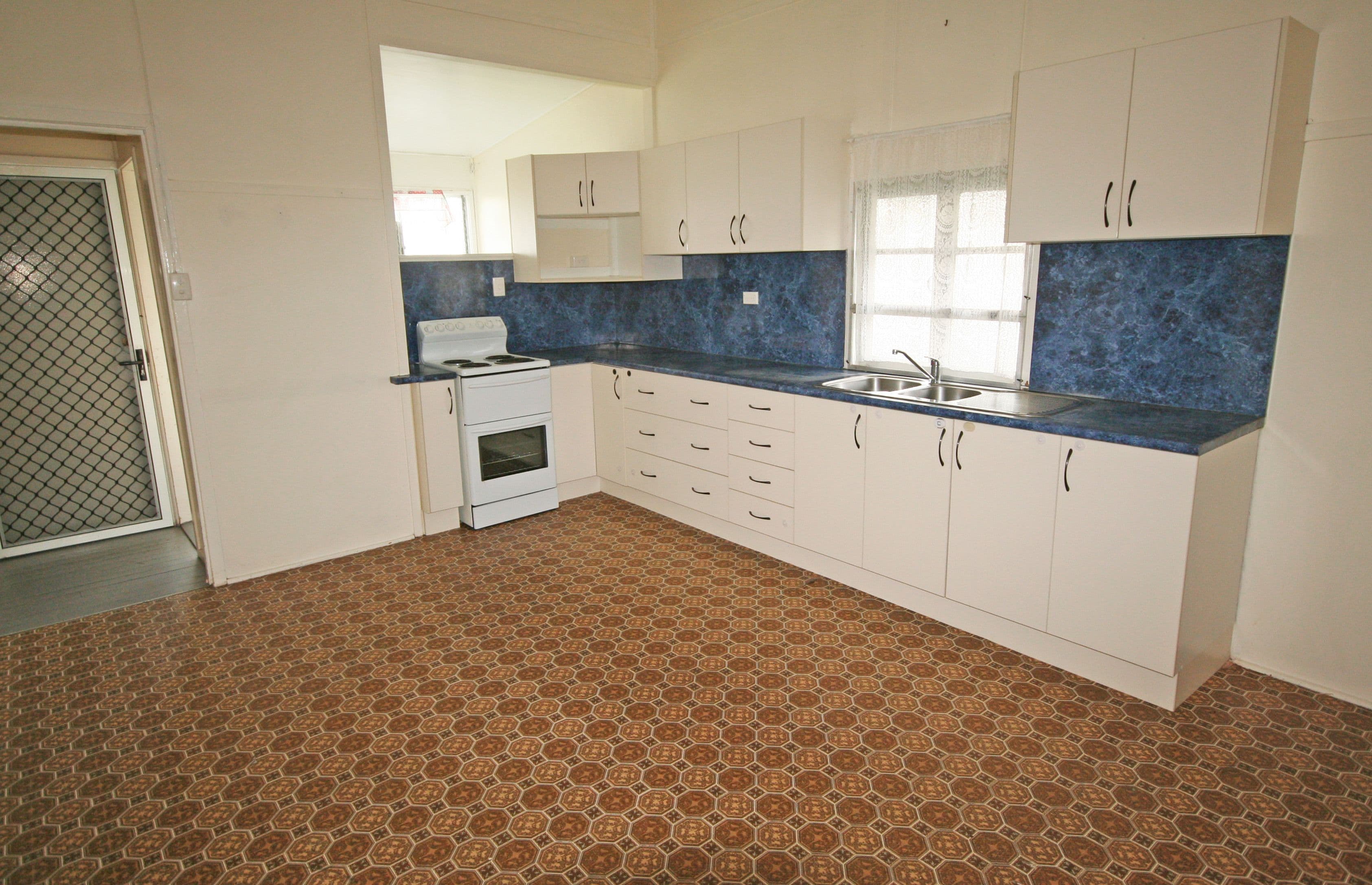 79 Kroombit Street, Biloela QLD 4715, Biloela - Thumbnail 3