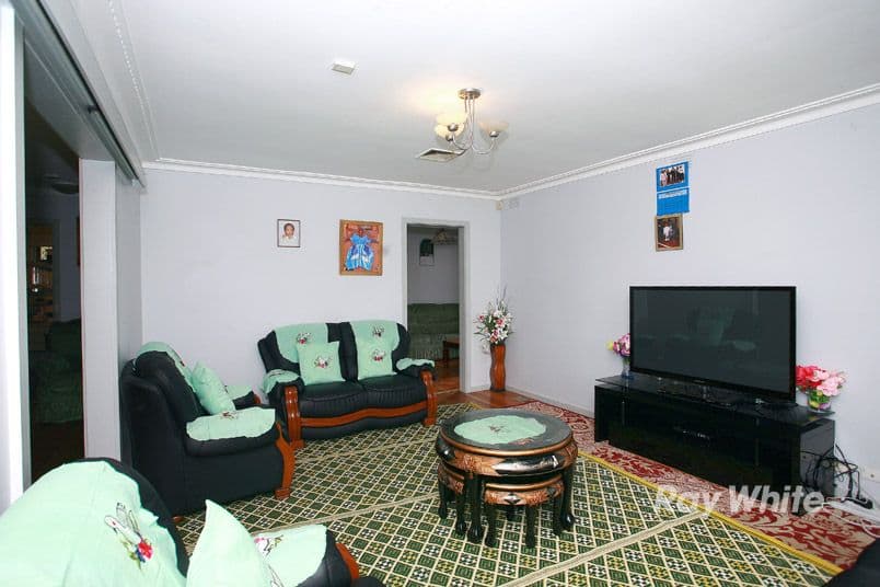 2 Newman Avenue, NOBLE PARK VIC 3174, Noble Park - Thumbnail 3