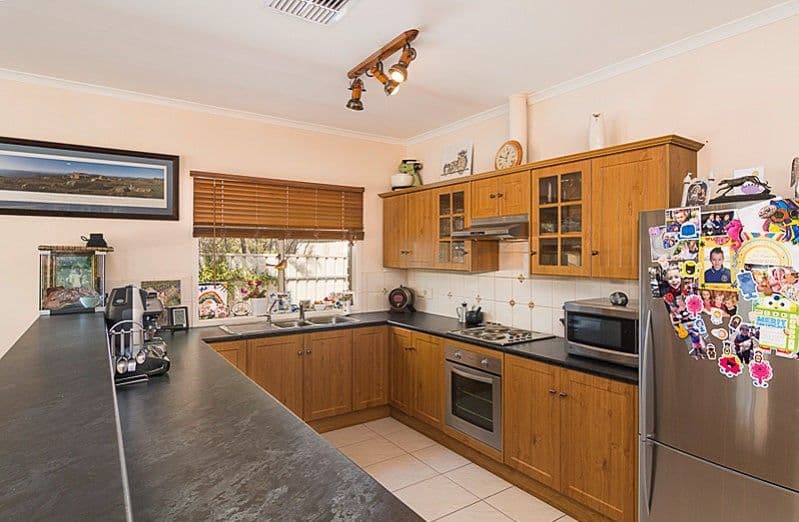6 Blue Court, Strathalbyn SA 5255, Strathalbyn - Thumbnail 2