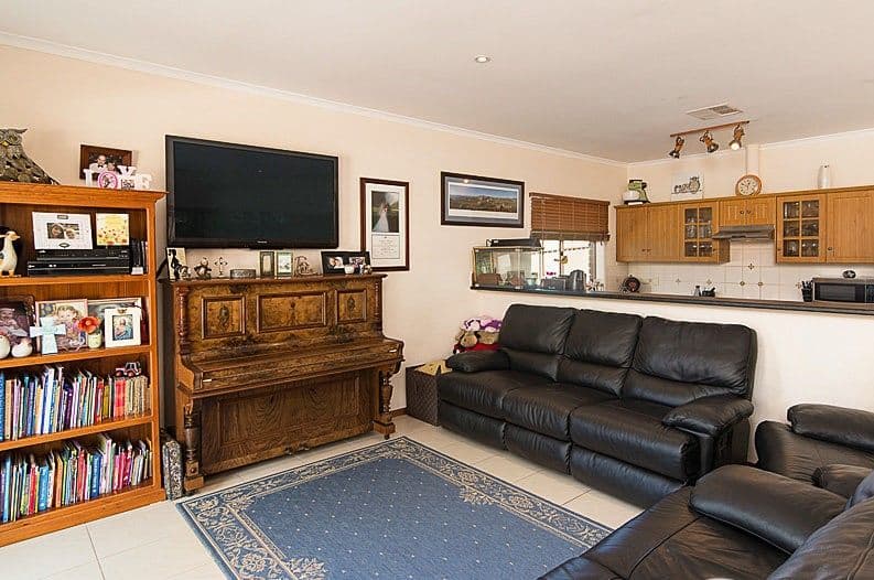 6 Blue Court, Strathalbyn SA 5255, Strathalbyn - Thumbnail 3