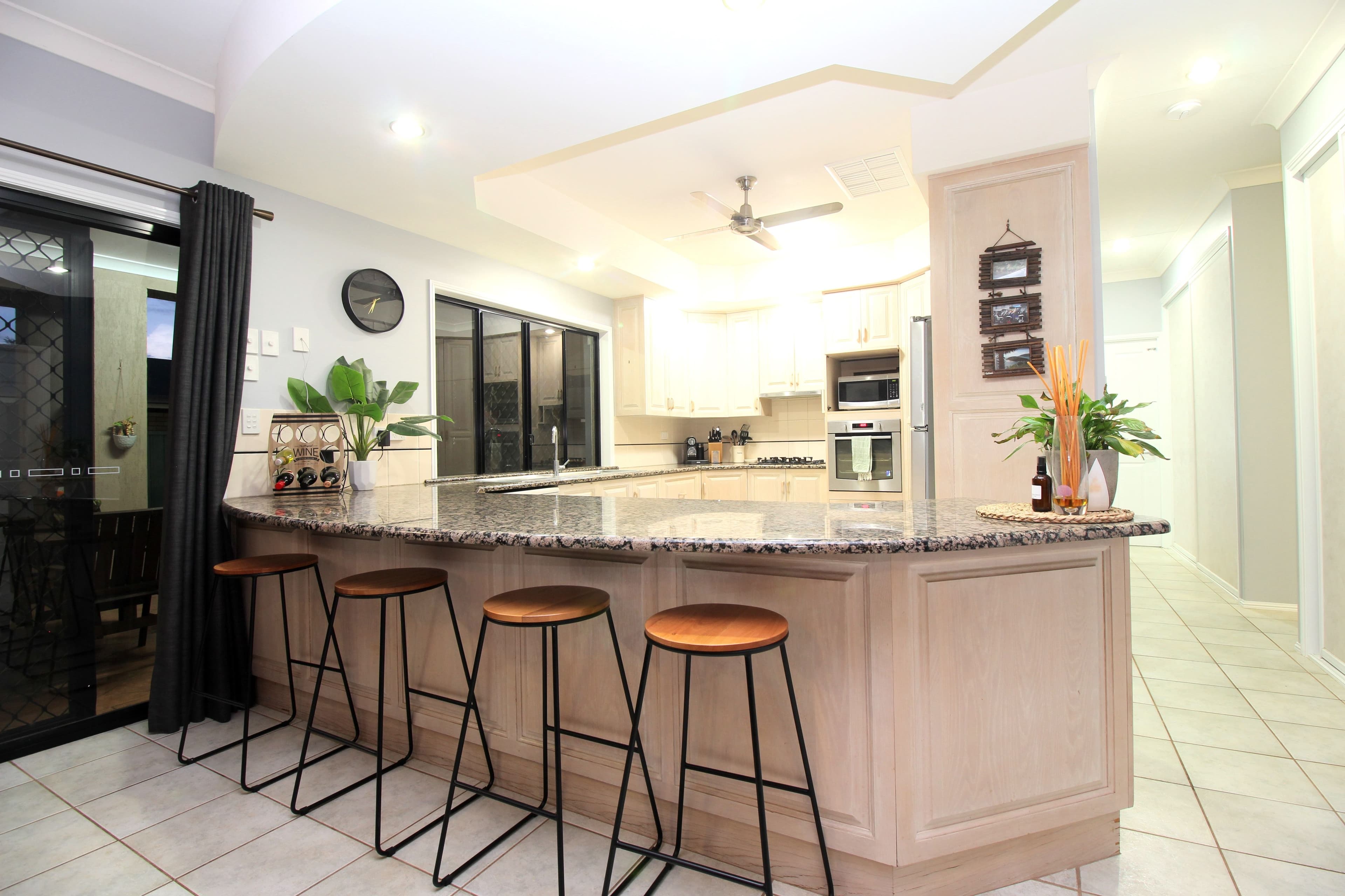28 Jeppesen Drive, Emerald QLD 4720, Emerald - Thumbnail 7