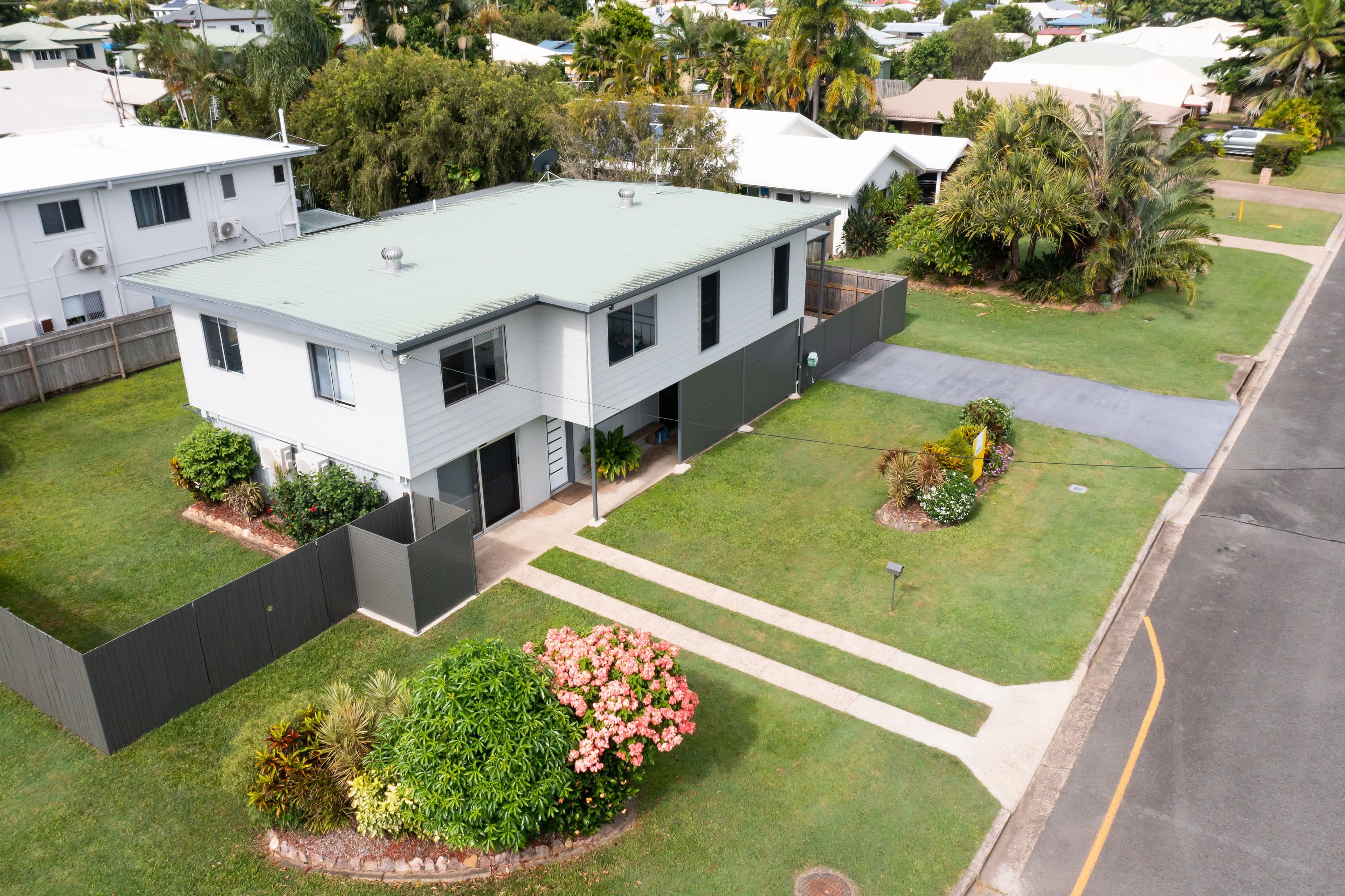 19 Sterry Street, Proserpine QLD 4800, Proserpine - Thumbnail 2