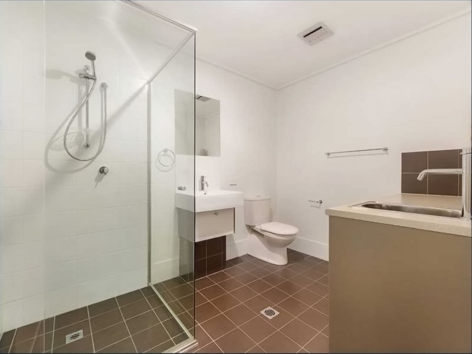 45 Lancashire Drive, Mudgeeraba QLD 4213, Mudgeeraba - Thumbnail 8