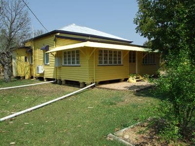 35 Hawthorn Street, BLACKALL QLD 4472, Blackall - Image 1