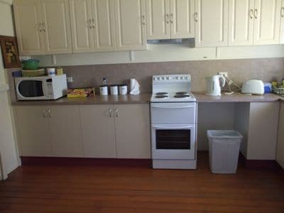 35 Hawthorn Street, BLACKALL QLD 4472, Blackall - Thumbnail 2