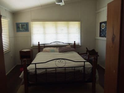 35 Hawthorn Street, BLACKALL QLD 4472, Blackall - Thumbnail 6