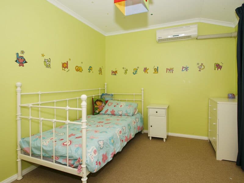 2 Emery Cove, GOSNELLS WA 6110, Gosnells - Thumbnail 8