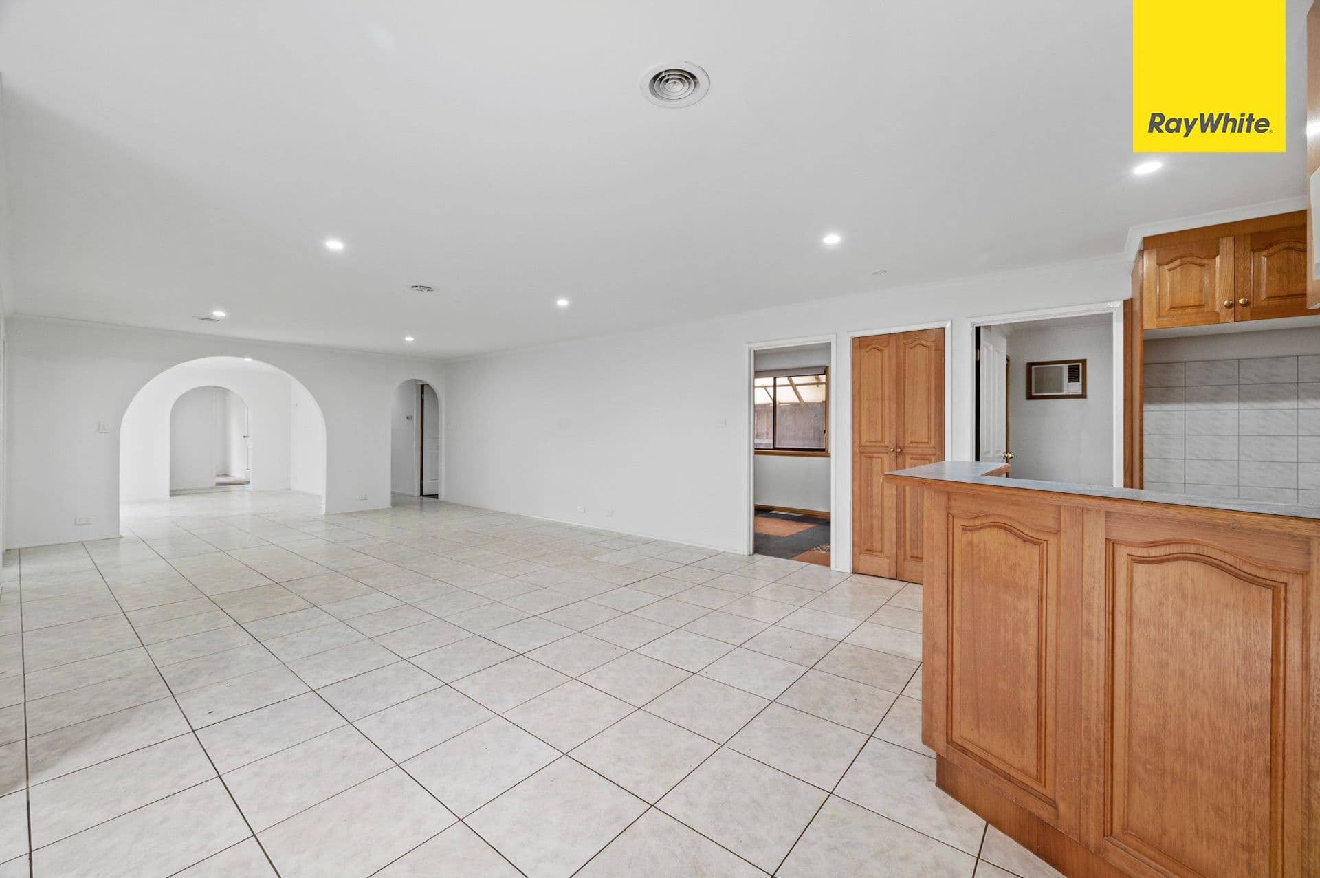 14 Carter Road, Melton VIC 3337, Melton - Thumbnail 3