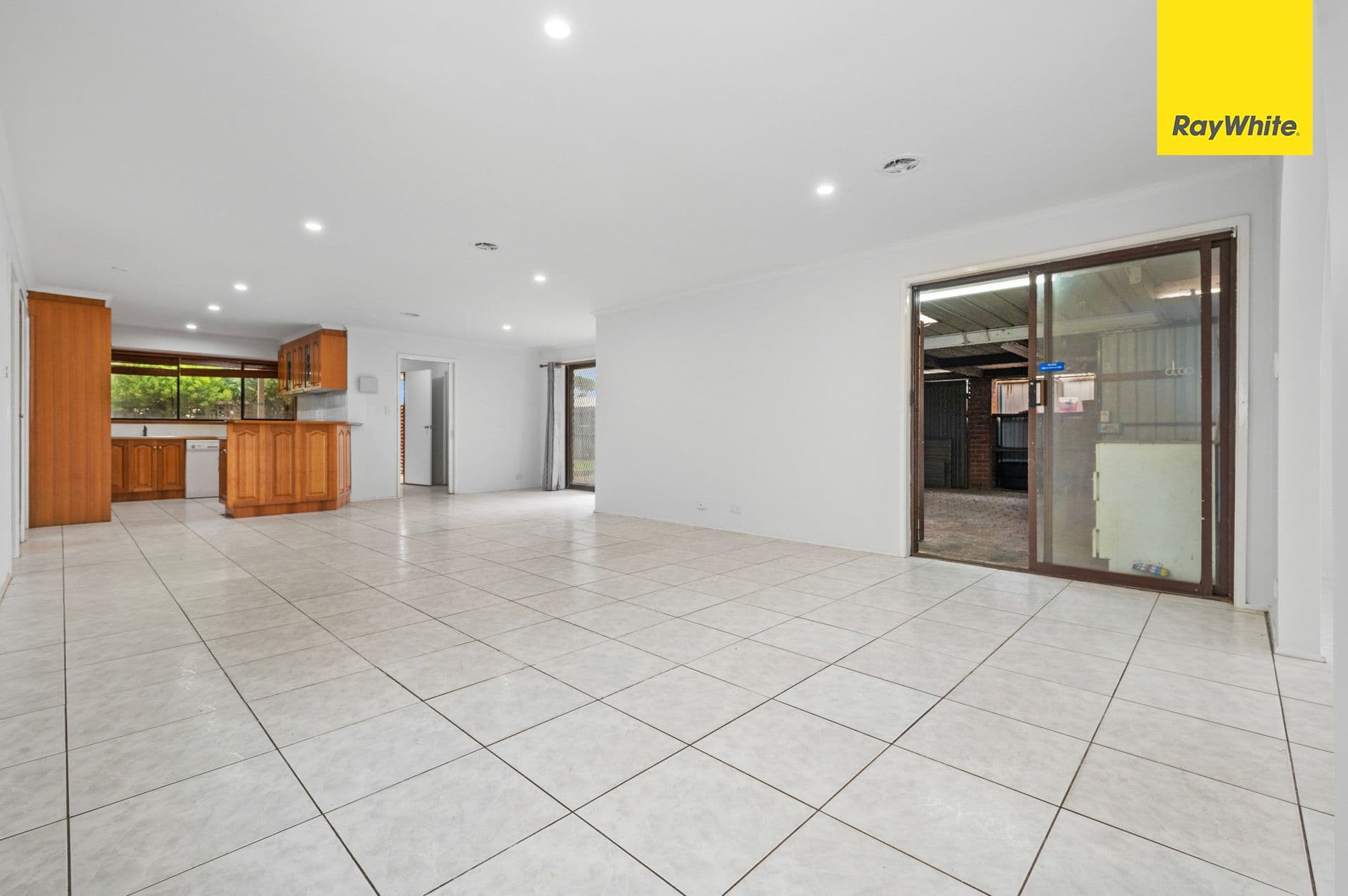 14 Carter Road, Melton VIC 3337, Melton - Thumbnail 7